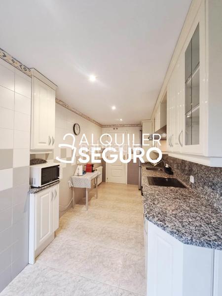 Foto 7592f86d-1115-4558-881d-0608b335dd83. Miete etagenwohnung mit heizung parking pool in Casco Antiguo Majadahonda