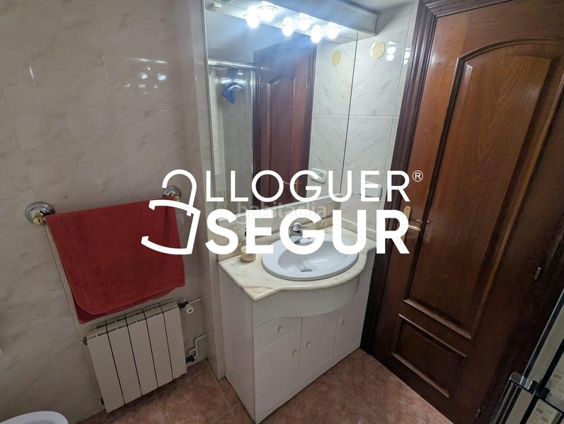 Foto 8869392c-cd5c-4b8e-b744-7775805aeee2. Alquiler piso  c de juan de mena en Vall d´Hebron Barcelona