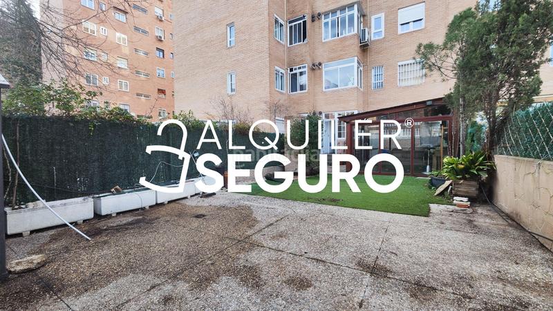 Foto 5e2a039b-380a-488b-856d-f8362e2b53d8. Lloguer estudi amb calefacció piscina a Valdezarza Madrid