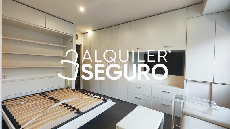 Foto f2a1560a-f6e3-410a-8d72-7b51a4abf59b. Lloguer estudi amb calefacció piscina a Valdezarza Madrid