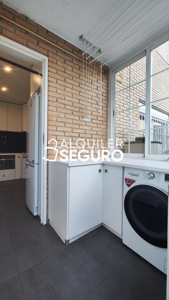 Foto b24504d3-04f0-4a9c-8d49-5708588f1da7. Location studio avec chauffage piscine dans Valdezarza Madrid