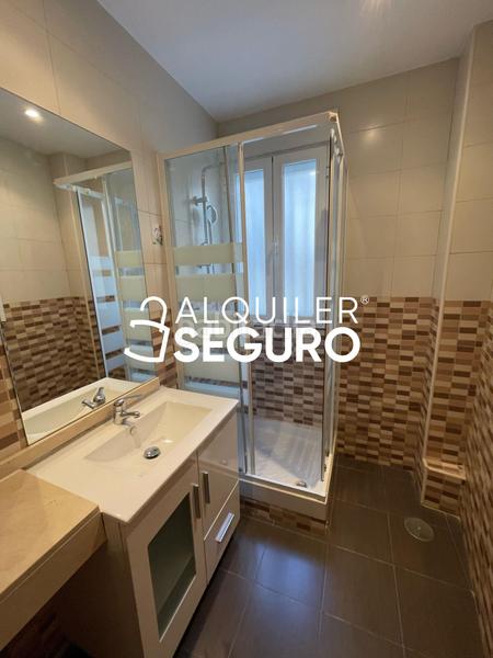 Foto ad87bdcc-cd3c-40d0-848c-6aa2f2221cd9. Location appartement avec chauffage dans Berruguete Madrid