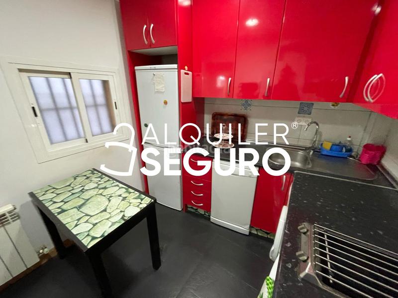 Foto 352bb242-c4dd-4d2d-bcbf-9c44c225c51f. Rent flat with heating in Berruguete Madrid