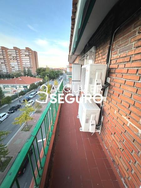 Foto fbf6cf8f-fef7-48b0-b3ca-2eaea1a07f79. Lloguer pis amb calefacció a Villaverde Alto Madrid
