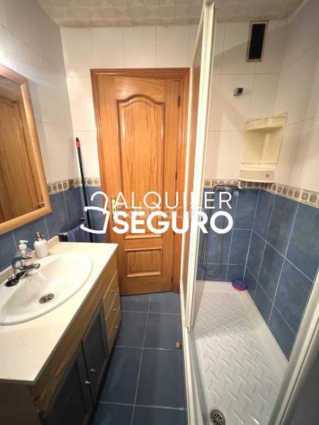 Foto bbce03c4-dafa-4db2-84f8-517d6c5dff54. Rent flat with heating in Villaverde Alto Madrid