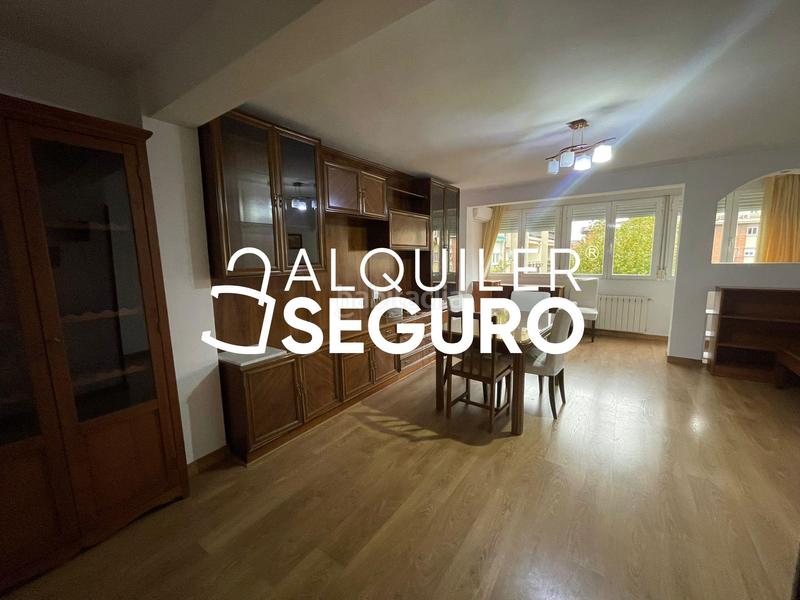 Foto f37c3665-2081-4bc9-b9a0-97f191ea2c11. Location appartement avec chauffage dans Opañel Madrid