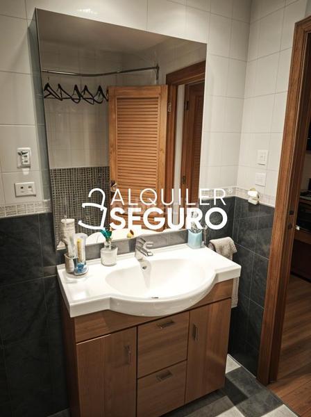Foto 45a3544b-1dea-46ba-bd65-0930adc3c5a6. Miete etagenwohnung mit heizung in Parque Miraflores Zaragoza