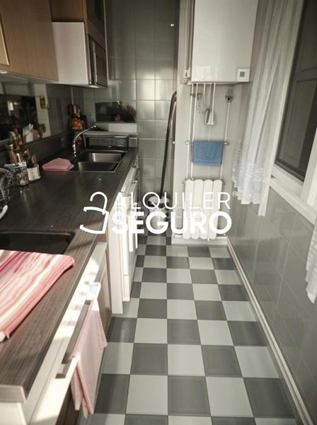 Foto 09f40eea-b5ce-4a47-8a31-cf66f6fa0b5a. Rent flat with heating in Parque Miraflores Zaragoza