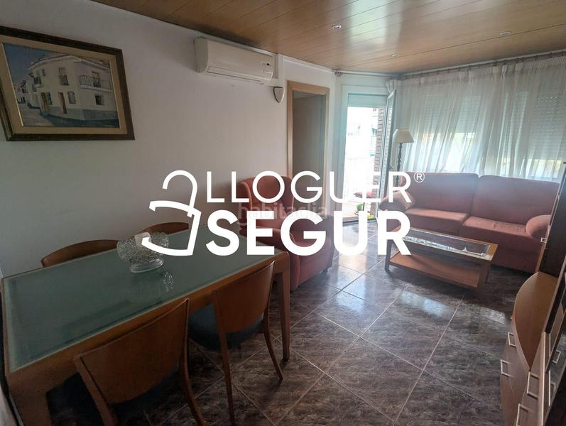 Foto 1c52086e-59e0-48a9-986d-8561ac295efb. Miete etagenwohnung mit heizung in Prosperitat Barcelona