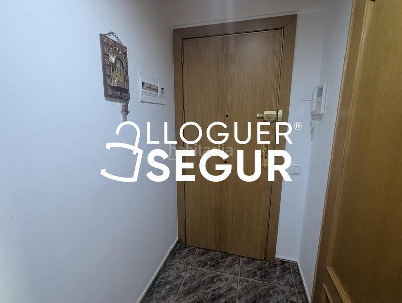 Foto 36c82b13-ec7e-4db5-94c5-6347a2d124a5. Miete etagenwohnung mit heizung in Prosperitat Barcelona