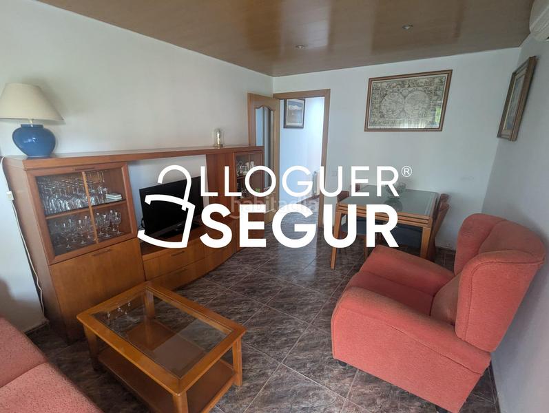 Foto 57e05c3b-7484-48a3-bb69-fedec65ac660. Miete etagenwohnung mit heizung in Prosperitat Barcelona