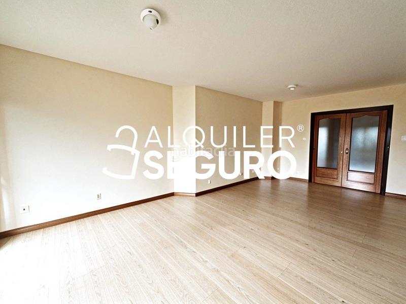 Foto b8e8409a-1b94-4c17-94d9-1e9861de9499. Affitto appartamento con riscaldamento parcheggio in Tres Cantos