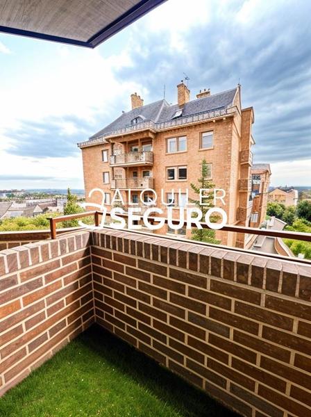 Foto 1d13da43-d4fd-407c-b8f6-9d2a5e491ac4. Location appartement avec chauffage parking dans Estación-Centro Tres Cantos