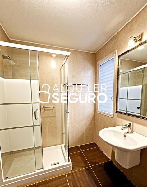 Foto 70e951d6-22b6-4ac9-b390-e17ddf66e415. Location appartement avec chauffage parking dans Estación-Centro Tres Cantos