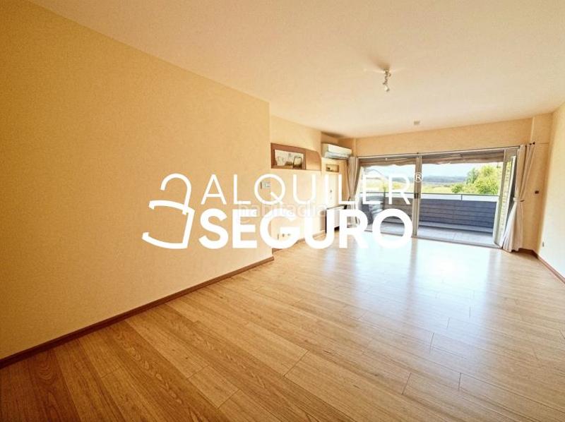 Foto c27c60f0-eb98-4734-a098-6503832e14b1. Location appartement avec chauffage parking dans Estación-Centro Tres Cantos