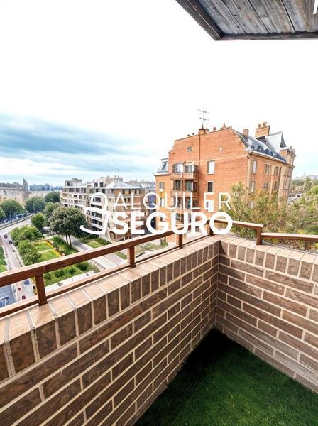 Foto 716698c4-f77e-4c82-9db0-07f282a68f20. Rent flat with heating parking in Estación-Centro Tres Cantos