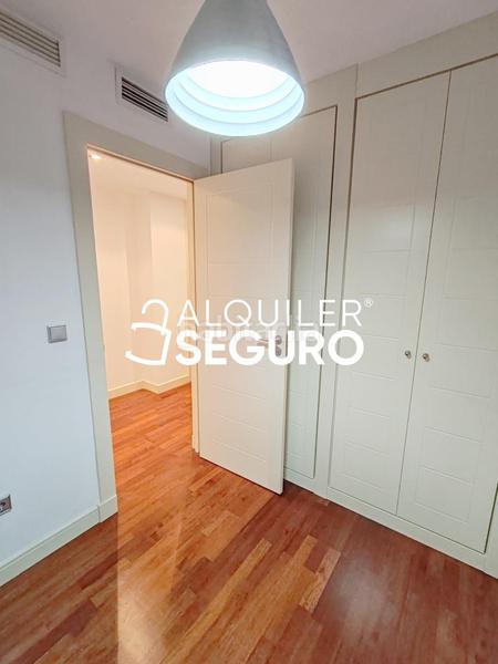 Foto 98453faf-2c87-47ca-ad09-1e1912008002. Miete etagenwohnung mit pool in Ensanche-Diputación Alicante