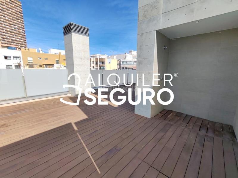 Foto e22764ee-6210-4b77-8db7-4921463d7d97. Miete etagenwohnung mit pool in Ensanche-Diputación Alicante