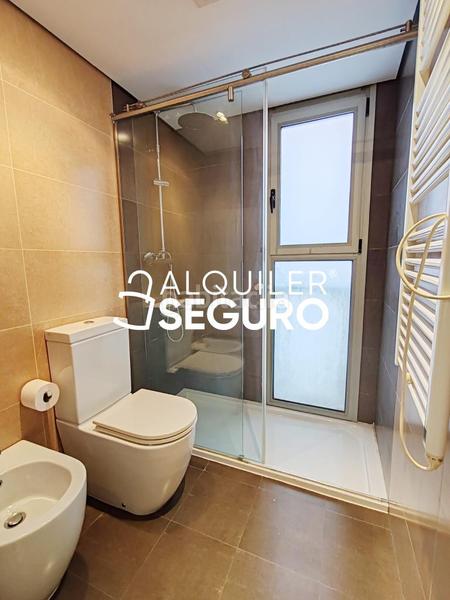 Foto 45358a2c-61ed-4d77-9adb-84bffd5b7b3a. Rent flat with pool in Ensanche-Diputación Alicante