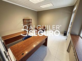 Location Local commercial  Calle de la libertad. Local de la libertad alcobendas