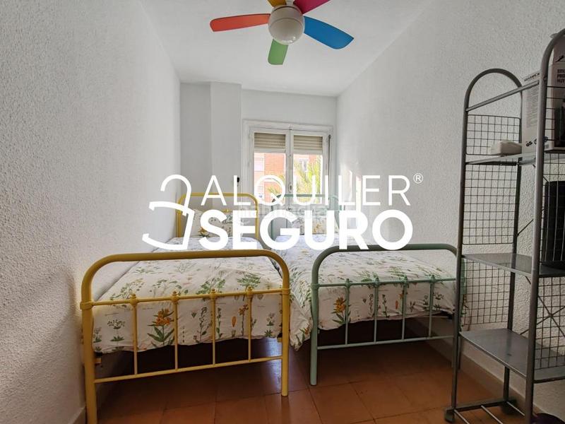 Foto 9d84873f-da1f-407d-bd31-a5ec6cfda3d5. Alquiler piso  c arquitecto jover en Goteta Alicante