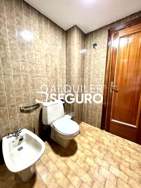 Foto 3d50b2c6-d23a-4b77-95e5-883e8ee0b1b5. Lloguer pis amb calefacció a San Juan Bautista Madrid