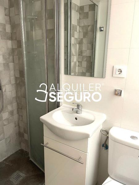 Foto b36e27ca-3f1d-411b-97bf-d4337cc8bf0a. Miete etagenwohnung mit heizung in Pacífico Madrid