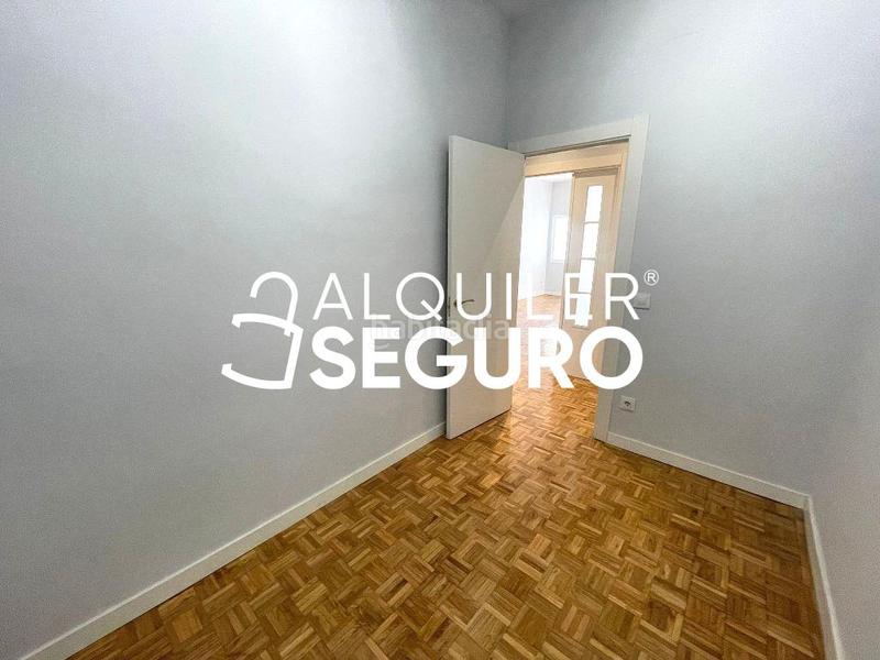 Foto 4f80a217-e354-41ab-a3e8-b0cedf588fb8. Rent flat with heating in Pacífico Madrid
