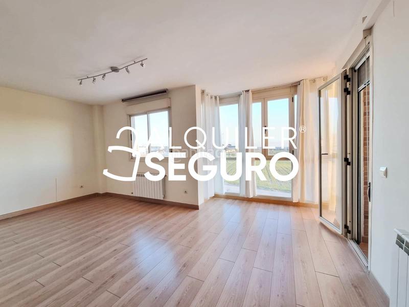 Foto 816f59b4-bb58-4d65-9a0b-c013ff4220b4. Lloguer àtic amb calefacció aparcament a Ibiza-San Pedro Villanueva del Pardillo