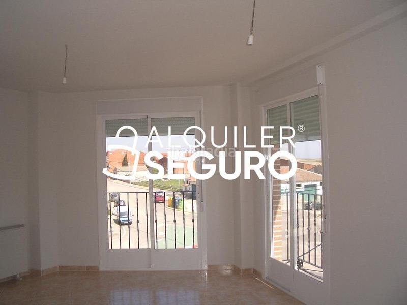 Foto e09d7539-7179-4023-a2be-940b2e65ebe0. Affitto chalet con riscaldamento parcheggio in Valmojado