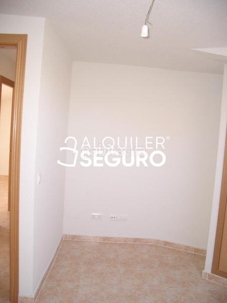 Foto f8f5bf74-cb85-48c5-b4bf-44aaf6b9d685. Lloguer xalet amb calefacció aparcament a Valmojado