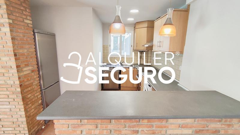 Foto 6e8f3720-950b-4436-bbf4-87a1e979ab27. Alquiler piso  c san juan de la peña en Els Orriols Valencia