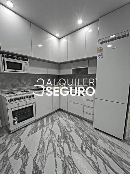 Foto 95895b72-c785-40e3-8ed6-5096f4e85141. Location appartement avec chauffage dans Ciudad 70 Coslada