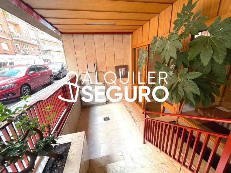 Foto 6938f76a-7e40-46f7-82d7-941da5e39c21. Alquiler piso  c matilde diez en Ciudad Jardín Madrid