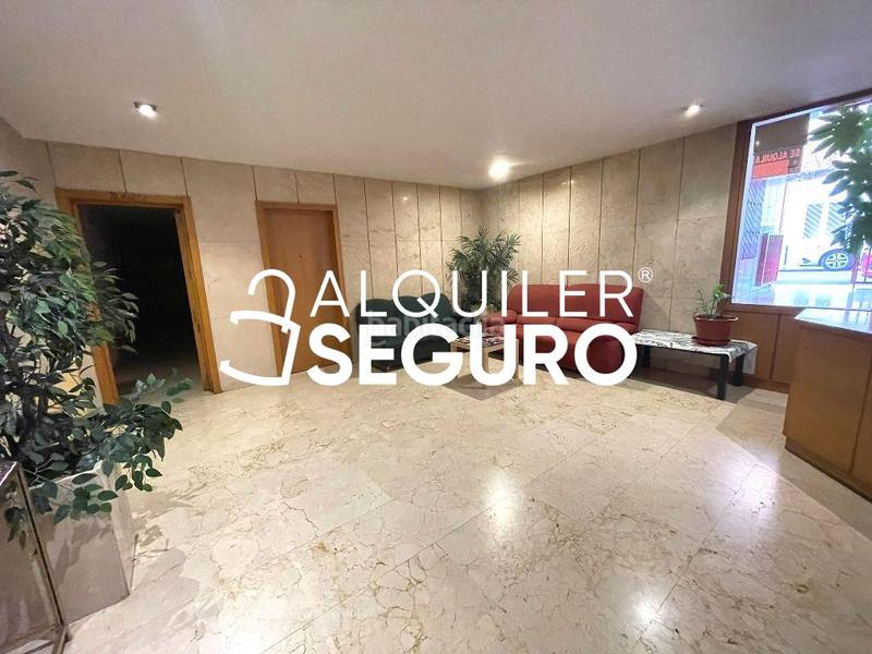 Foto 70f99850-16a8-4a20-aa05-351f7b3b723f. Alquiler piso  c matilde diez en Ciudad Jardín Madrid