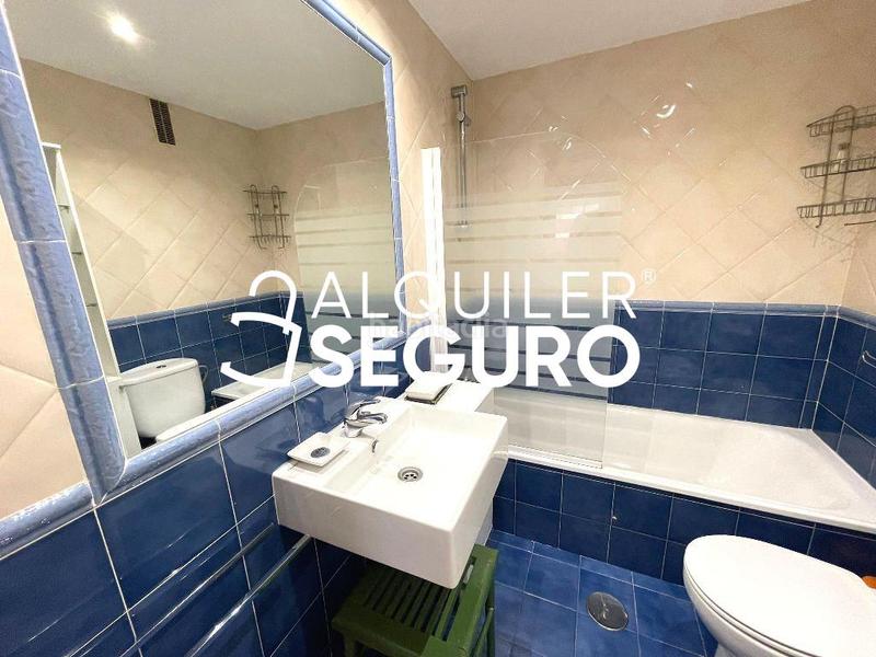 Foto 17dc08c8-a061-4080-890c-91e94941059e. Location appartement avec chauffage parking dans Ciudad Jardín Madrid