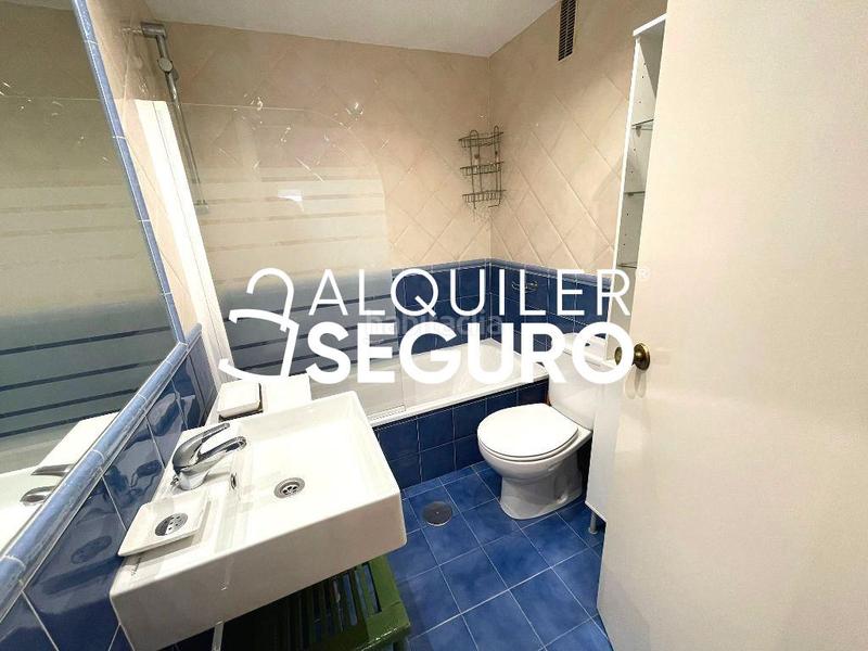 Foto 6445335c-2eb4-4de2-88be-1ef987fded61. Location appartement avec chauffage parking dans Ciudad Jardín Madrid