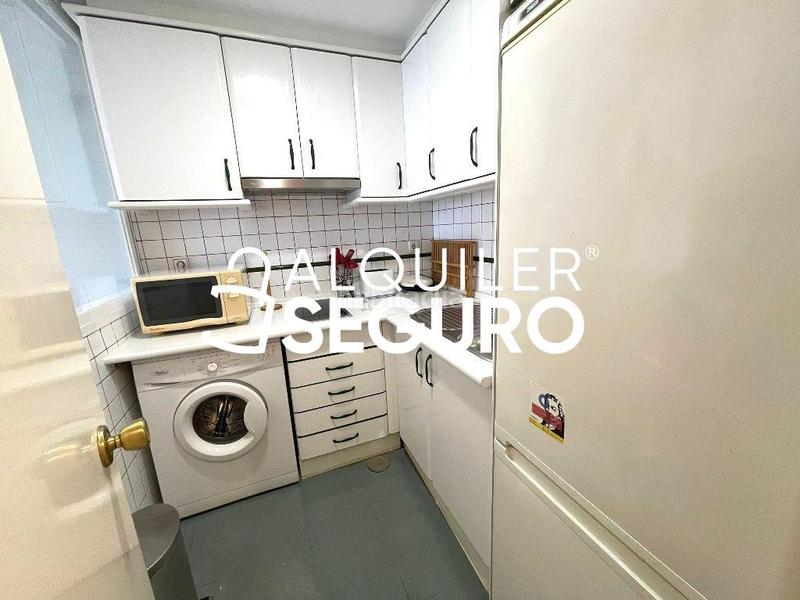 Foto bfebc018-c80f-4b01-8b24-09a49247c27e. Location appartement avec chauffage parking dans Ciudad Jardín Madrid