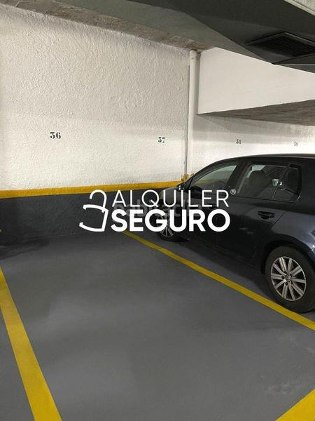 Foto 56d40d47-32fd-4cac-8c0d-6528f9f62d69. Miete etagenwohnung mit heizung parking in Ciudad Jardín Madrid