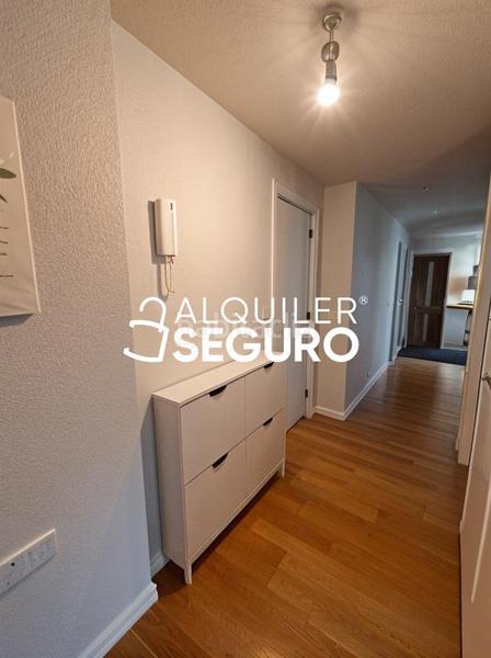 Foto 2c3c6562-4fb4-46fe-90b7-ca8fef500ddc. Rent flat with heating parking in Valdecarros Madrid