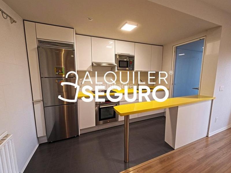 Foto 8b71610d-fc5c-4302-8736-d336dc5d4807. Rent flat with heating parking in Valdecarros Madrid