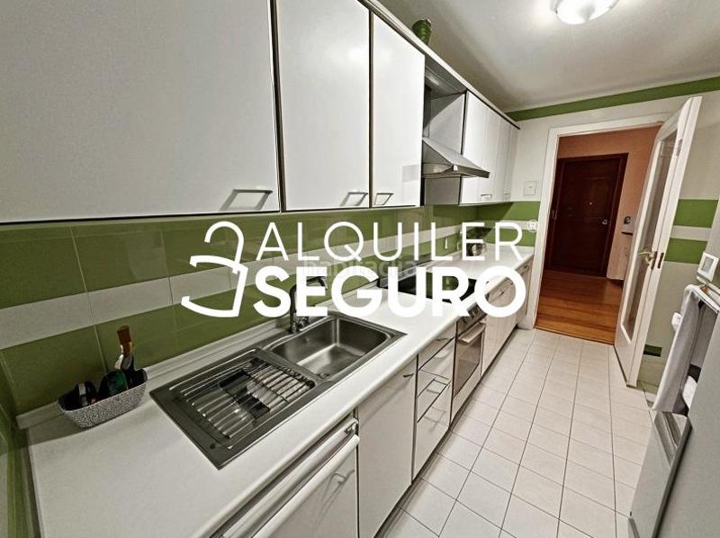 Foto 00ab006e-28f7-4c4a-8bd7-9e3be352b2d6. Location appartement avec chauffage parking dans Santa Eugenia Madrid