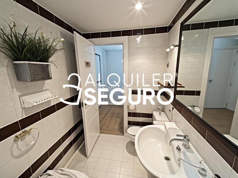 Foto 406e568a-4dc6-4cc1-9b52-af7e36ff6340. Location appartement avec chauffage parking dans Santa Eugenia Madrid