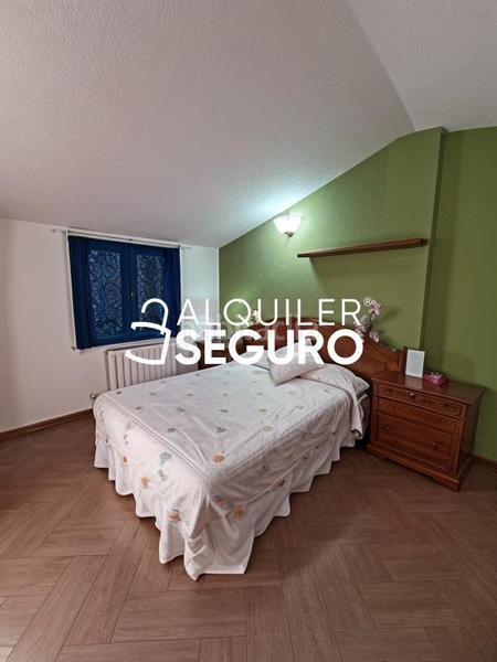 Foto c0b8b2a8-14e9-488e-af12-6b48571e94cf. Lloguer xalet amb calefacció a Ciudad 70 Coslada