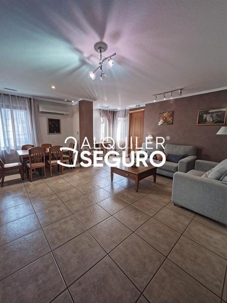 Foto e4fa7251-730a-4426-8b9a-07069e98d051. Location chalet avec chauffage dans Ciudad 70 Coslada