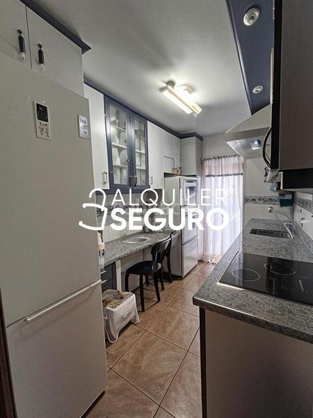 Foto 595210e9-0032-4999-a41c-583bf71eca54. Miete chalet mit heizung in Ciudad 70 Coslada