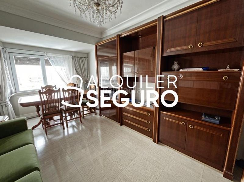 Foto e9d8746d-3ee1-4b52-a674-add92da92ec5. Rent flat with heating in Paseo Independencia Zaragoza