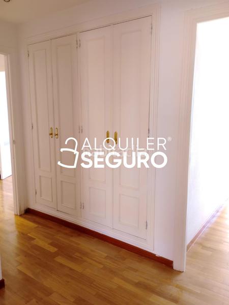 Foto ee9e6e73-da04-4bd8-bac8-54c4e3b3b8cc. Lloguer pis amb calefacció aparcament a Rosas - Musas Madrid