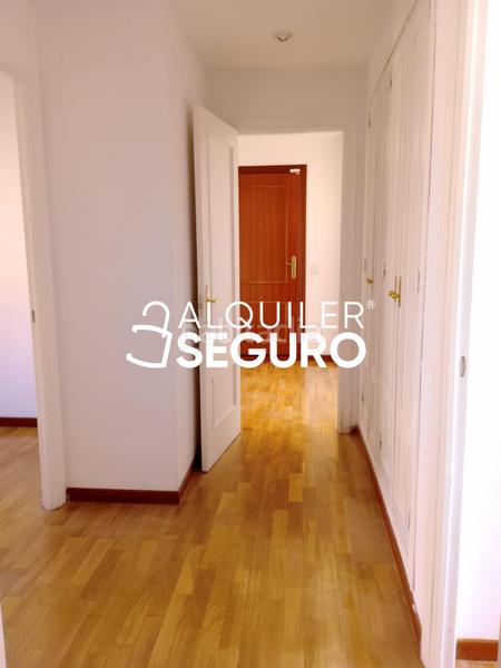 Foto 2033709d-60c5-4d29-a9d9-69d267edabe0. Rent flat with heating parking in Rosas - Musas Madrid