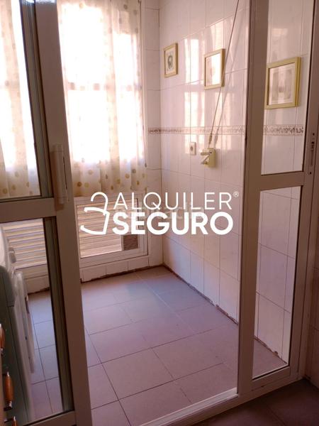 Foto 66ccb57a-c80e-4a76-afbe-3c21838d9745. Rent flat with heating parking in Rosas - Musas Madrid